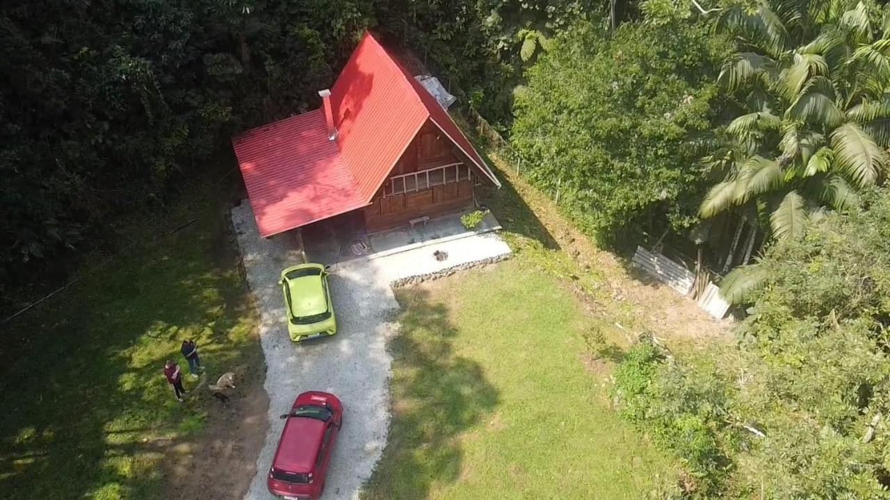 Chale Em Meio A Natureza!